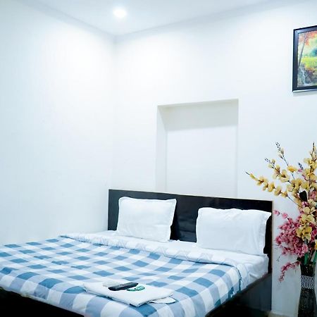 Hotel Tom - Jungpura Chruch Road 新德里 外观 照片
